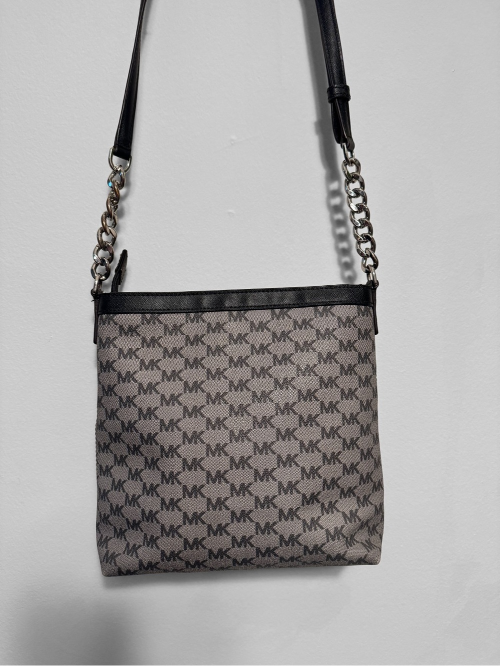 Michael Kors Monogram Chain Crossbody Bag - Picture 4 of 12